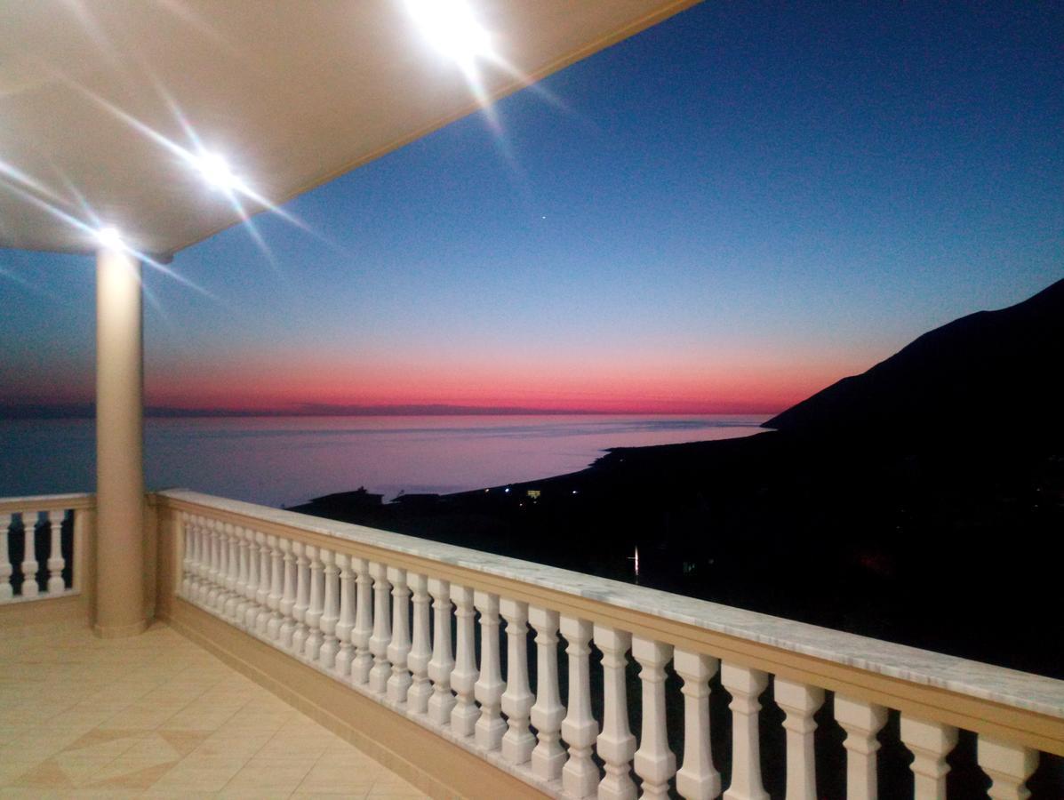 Spartila Apartments Dhermi Exterior photo